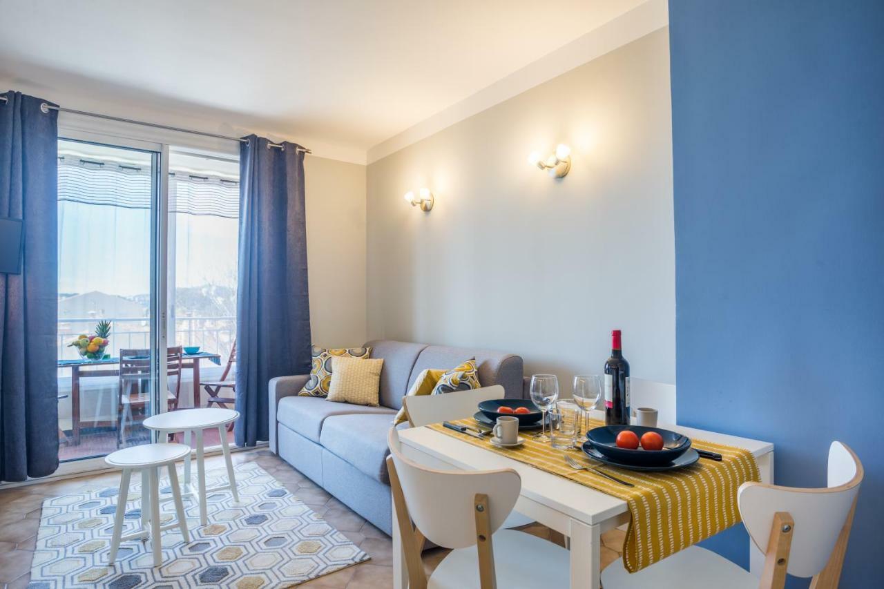 Appartamento T2 avec loggia fleurie et ensoleillée Tolone Esterno foto